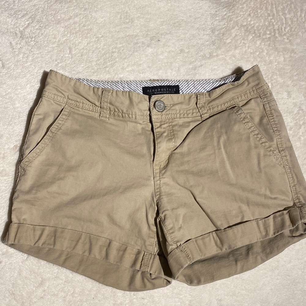 Khaki tailored shorts